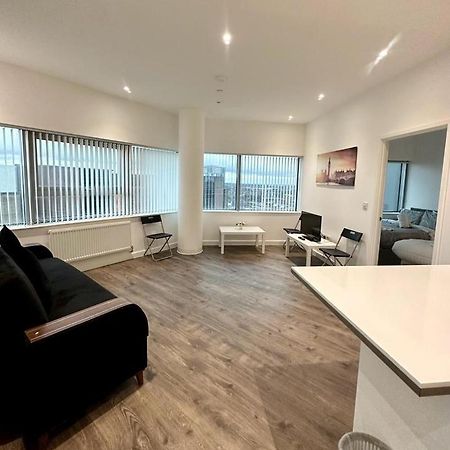 Alarabi Apartments-Two Bedrooms Apartment Croydon Dış mekan fotoğraf